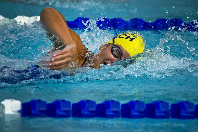Scoliosi: Il nuoto non &egrave; terapeutico, ecco perch&eacute;