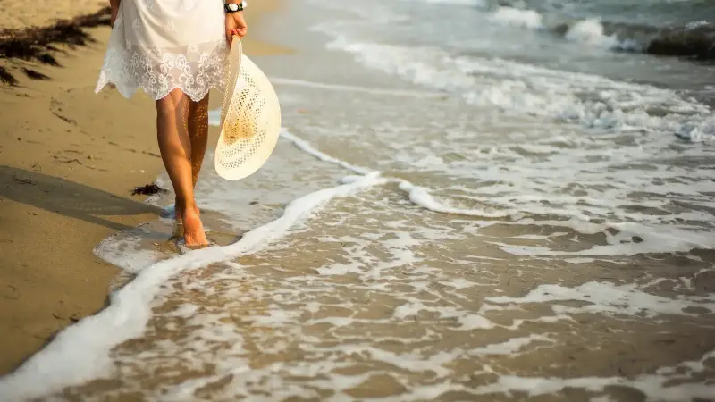 Camminata in acqua: benefici, esercizi e vantaggi