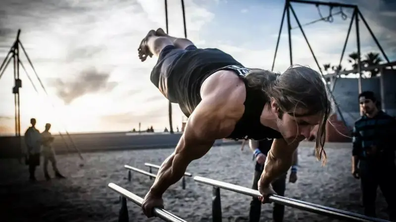 Allenamento Calisthenics, la novit&agrave; del momento nel mondo del Fitness